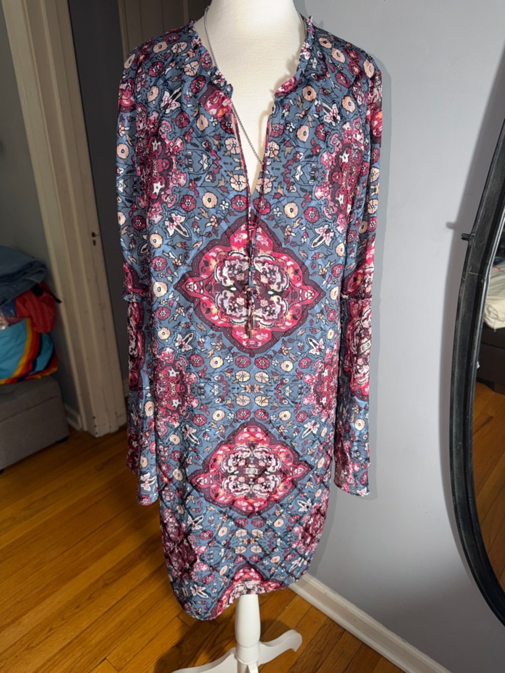 White House Black Market Navy & Burgundy Printed Long-Sleeve Shift Dress